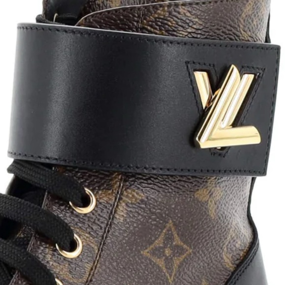Louis Vuitton Women's Wonderland Flat Ranger Boots Monogram Canvas and Leather - Picture 4 of 9